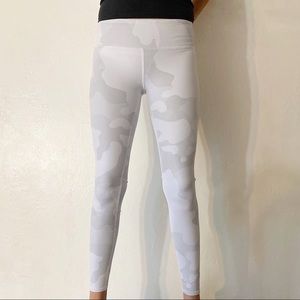 Alo Yoga Airbrush Leggings